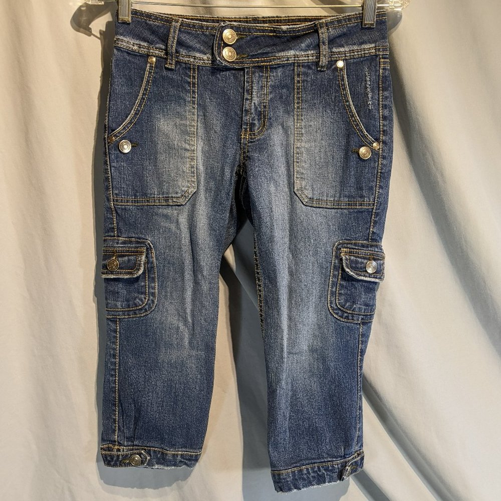 No Boundaries Stretch Jean Capri, Size 3! EUC!